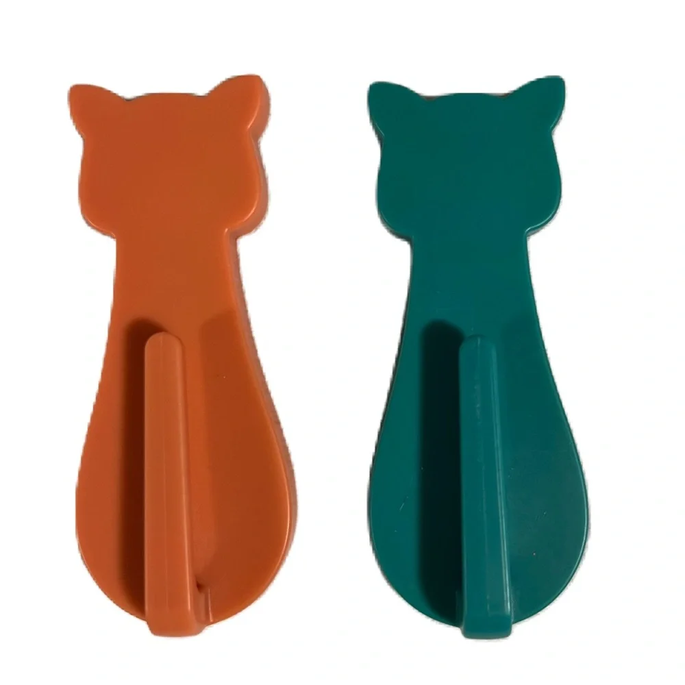 Cat lover set: 2 cat shaped wall hooks & a ceramic sign